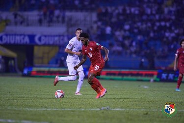 Thomas Christiansen: ‘Si llueve en el Cuscatlán, usaremos el plan B’