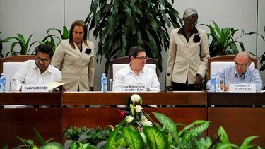 Gobierno colombiano y las FARC firman nuevo acuerdo de paz
