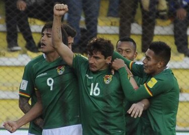 Bolivia se impone en casa ante Perú