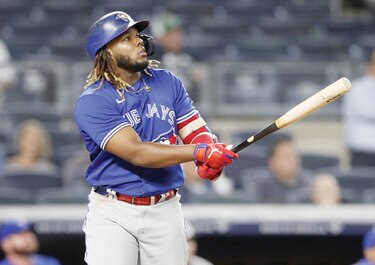 Vladimir Guerrero Jr. va por la triple corona en la Liga Americana