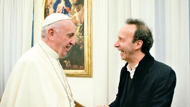 Ilustran el nuevo libro del papa