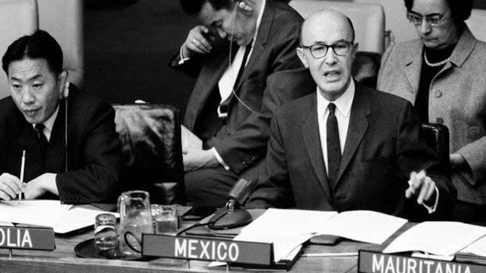 ‘Mr. Desarme’: Alfonso García Robles, el diplomático mexicano que ganó el Nobel de la Paz en 1982 por su esfuerzo para que América Latina sea una región libre de armas nucleares