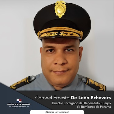 Ernesto De León Echevers es el director encargado del Cuerpo de Bomberos de Panamá