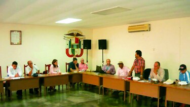 Revisarán procesos seguidos a granjas porcinas santeñas