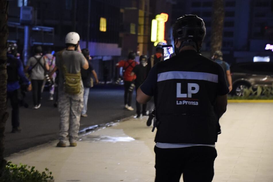 Rechazan agresiones contra periodistas durante manifestaciones y cierres de vías