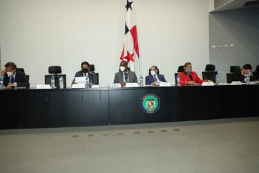 Por falta de méritos, Comisión de Credenciales decide archivar denuncias contra magistrados Cedalise y Tello