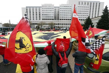 Aficionados homenajean a Schumacher por cumpleaños