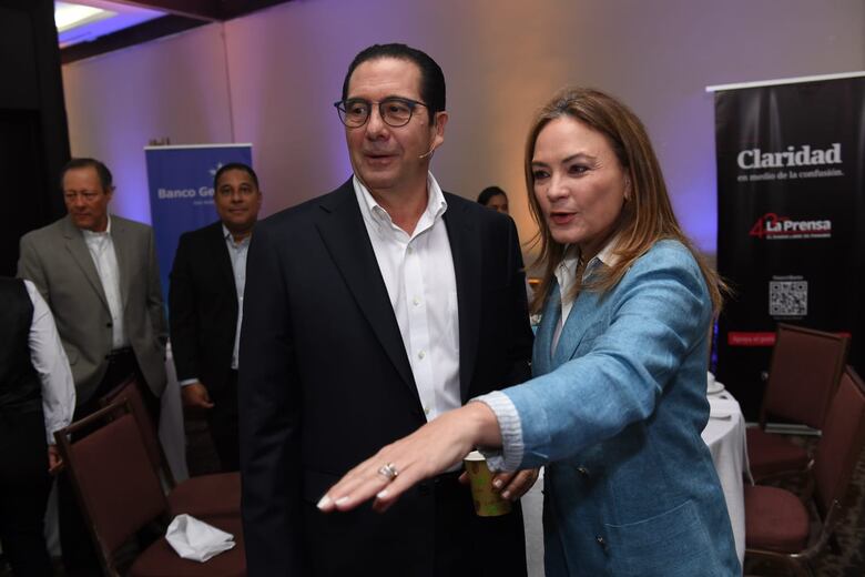 Elecciones 2024: una mesa, cuatro temas, siete miradas