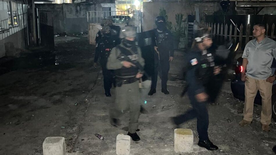 Aprehenden a más de 16 personas en operativo contra una red de tráfico de drogas