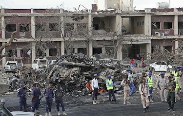 Camión bomba en Somalia deja al menos 276 muertos