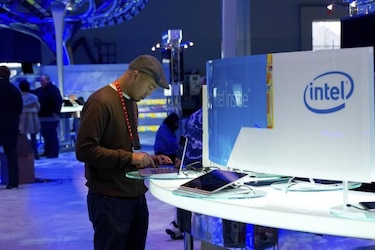 Intel apunta a los dispositivos móviles y mercados emergentes
