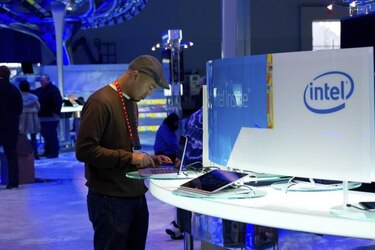 Intel apunta a los dispositivos móviles y mercados emergentes