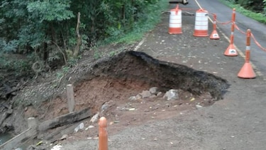 Los Santos: lluvias afectan vía Llano de Piedras-Tonosí
