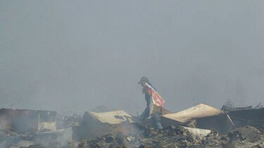 Continúa emanación de humo tóxico del vertedero de Macaracas