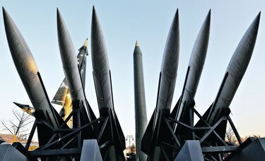 Estados Unidos anuncia prueba de misil que puede viajar de un continente a otro