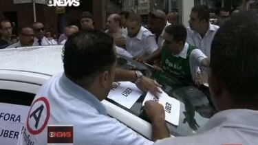 Brasil: Taxistas protestan contra propuesta de consulta pública sobre Uber