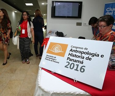 La historia entró en diálogo con el presente en congreso antropológico