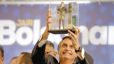 Seguidor de la dictadura se acerca a la presidencia