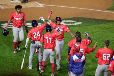 Panamá busca hoy su pase al Clásico