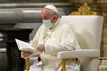 Papa Francisco defiende la vacunación y condena ‘las noticias sin fundamento’ sobre la Covid-19