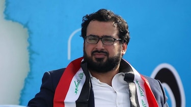 El periodista que lanzó zapatos a Bush es candidato a las elecciones en Irak