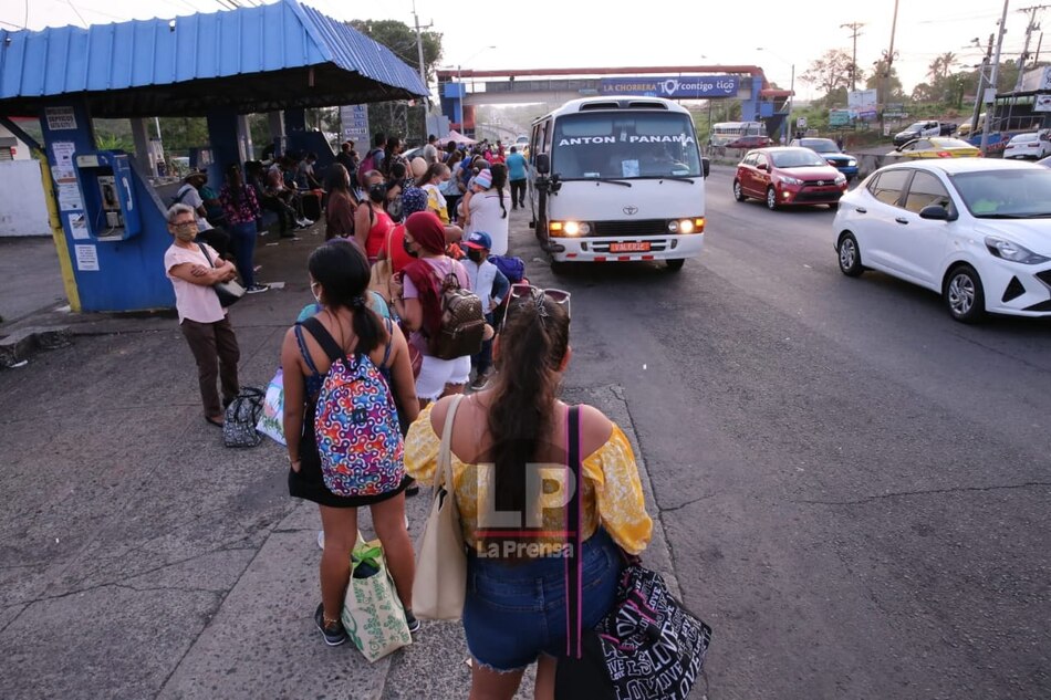 Ministro Sucre: durante Semana Santa mantengamos el control de la pandemia