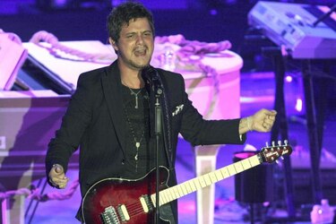 Cantante español Alejandro Sanz cautiva a México con su voz