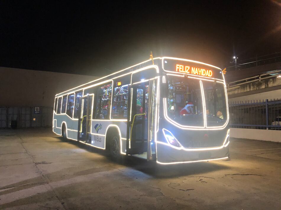 Bus navideño de Mi Bus brindará servicio en 10 rutas de la ciudad