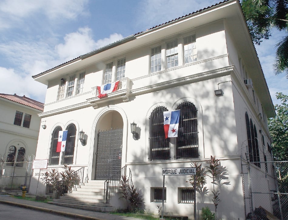 Hallazgos de autopsias en casos de SARS-CoV-2