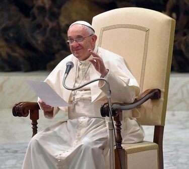 Raúl Castro y cardenal cubano hablan sobre preparativos de visita papal