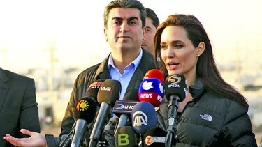 ‘Falta ayuda para desplazados en Irak’, dice Jolie