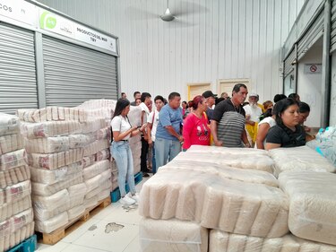 Arroz a $5.00 en San Miguelito: por qué cientos hacen fila desde la madrugada