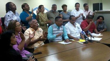 Gremios de docentes y el Meduca se mantendrán en diálogo
