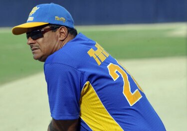 Herrera gana y sigue invicto