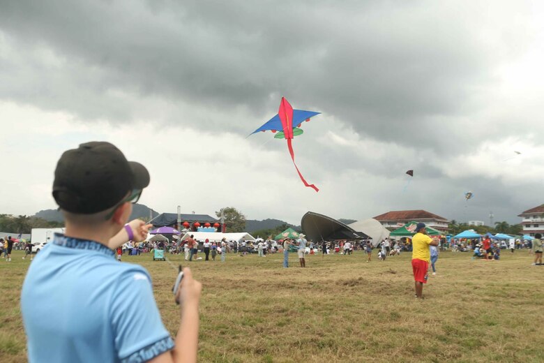 El Festival de Cometas y Panderos celebra 25 años de tradición y color en Panamá