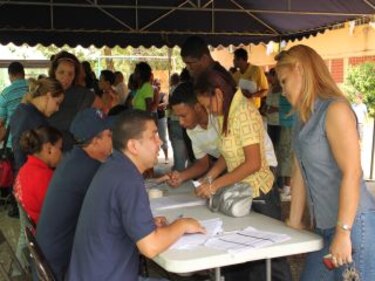 BHN gestiona escrituras para residentes de Curundú