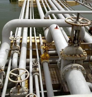 Venezuela firma contratos petroleros con consorcio chino-surcoreano