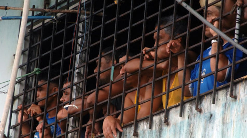 Licitación por $209 millones recibe solo una oferta: la misma empresa que ha controlado la comida en las cárceles por 13 años