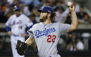 Kershaw mantiene con vida a los Dodgers ante los Mets
