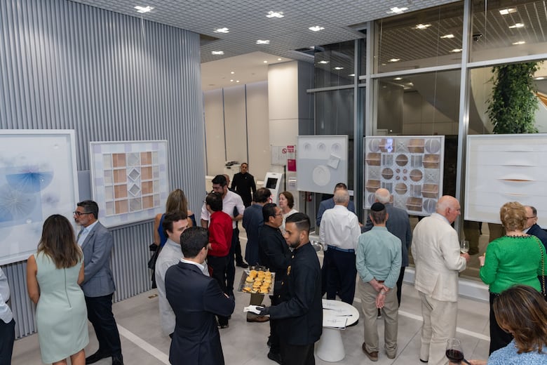 Banisi convierte su sucursal de Calle 50 en una galería de arte con la exposición de Nessim Bassan