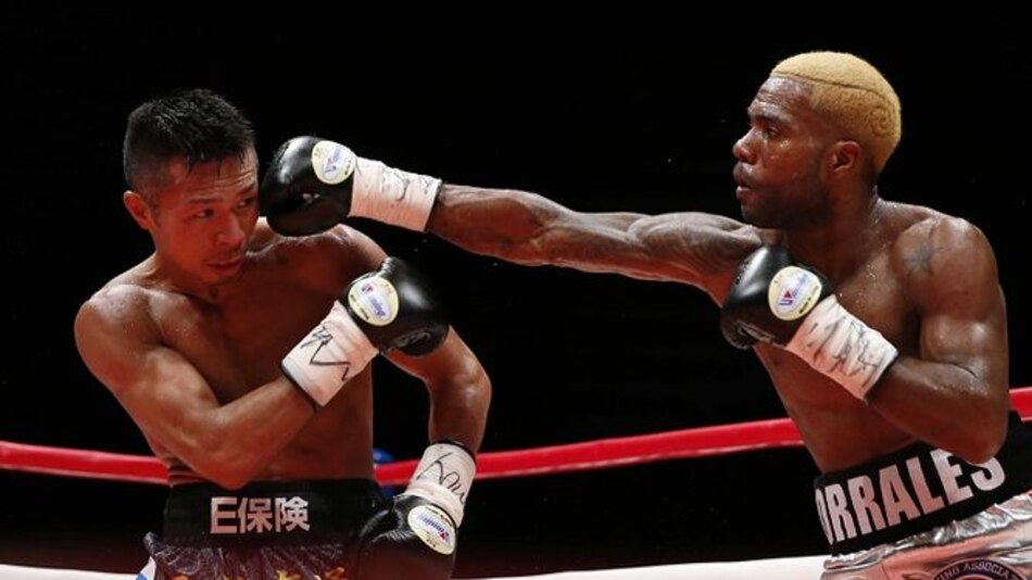 Jezreel Corrales retiene su corona