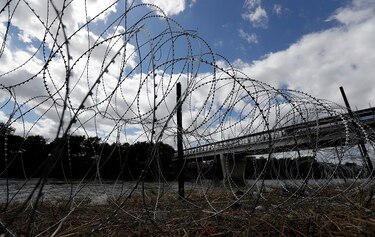 Se agota paciencia de migrantes que viajan hacia Estados Unidos