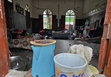 Tormenta Sara golpea Honduras: la capital declara estado de emergencia