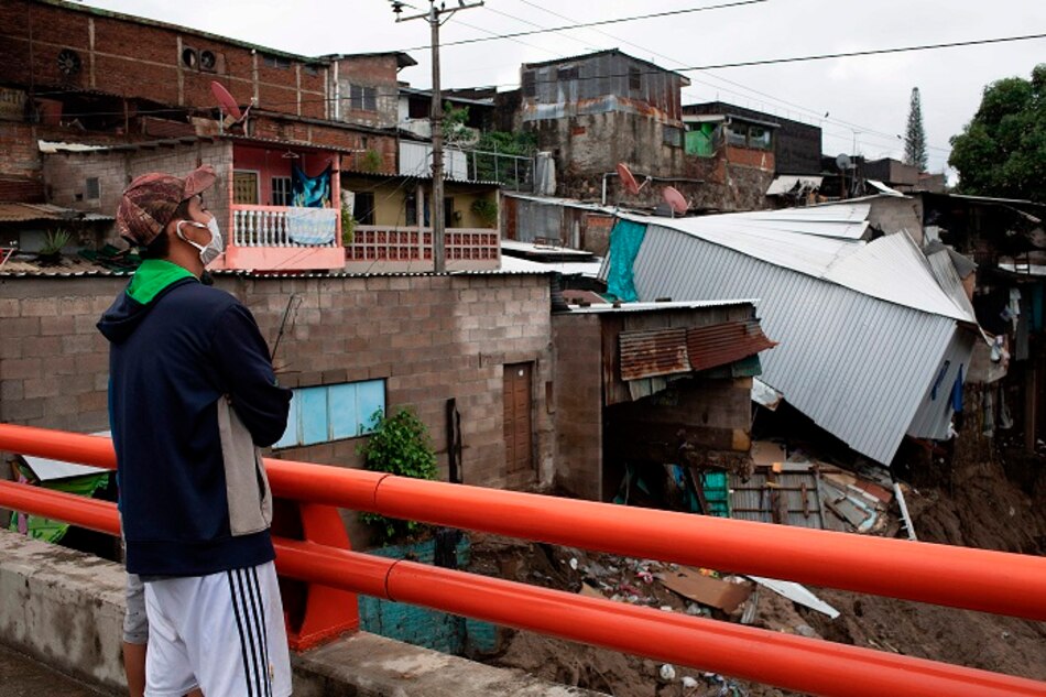Tormenta Amanda deja muerte y destrucción en El Salvador, Guatemala y Honduras