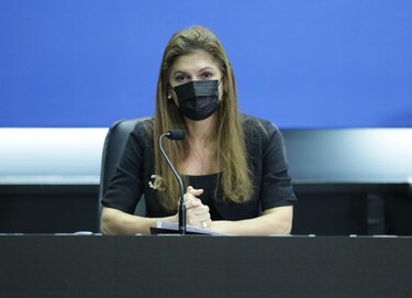 ‘Este trimestre veremos más vacunas’, dice canciller Erika Mouynes
