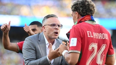 ¿Quiénes ganan y quiénes pierden con las polémicas pausas de hidratación de los partidos del Mundial?