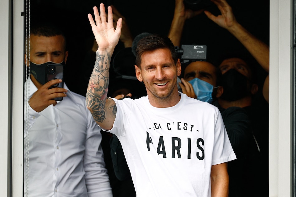 Leo Messi es recibido en París como un rey