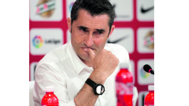 Valverde niega que ya firmó con el Barça
