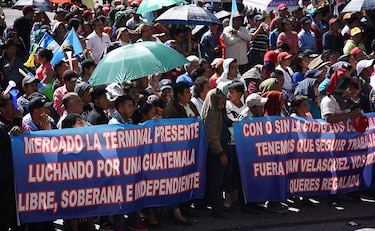 Guatemala: protestan contra presidente Morales por crisis política