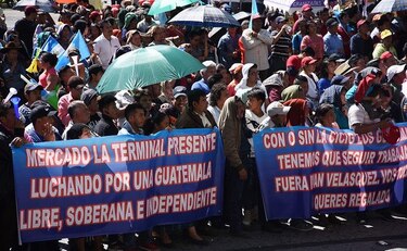 Guatemala: protestan contra presidente Morales por crisis política